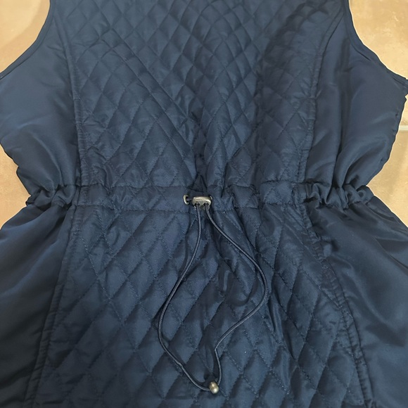 EUC RELATIVITY PUFFER VEST - Picture 8 of 8